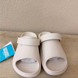 Reef Off-White Slide Sandals